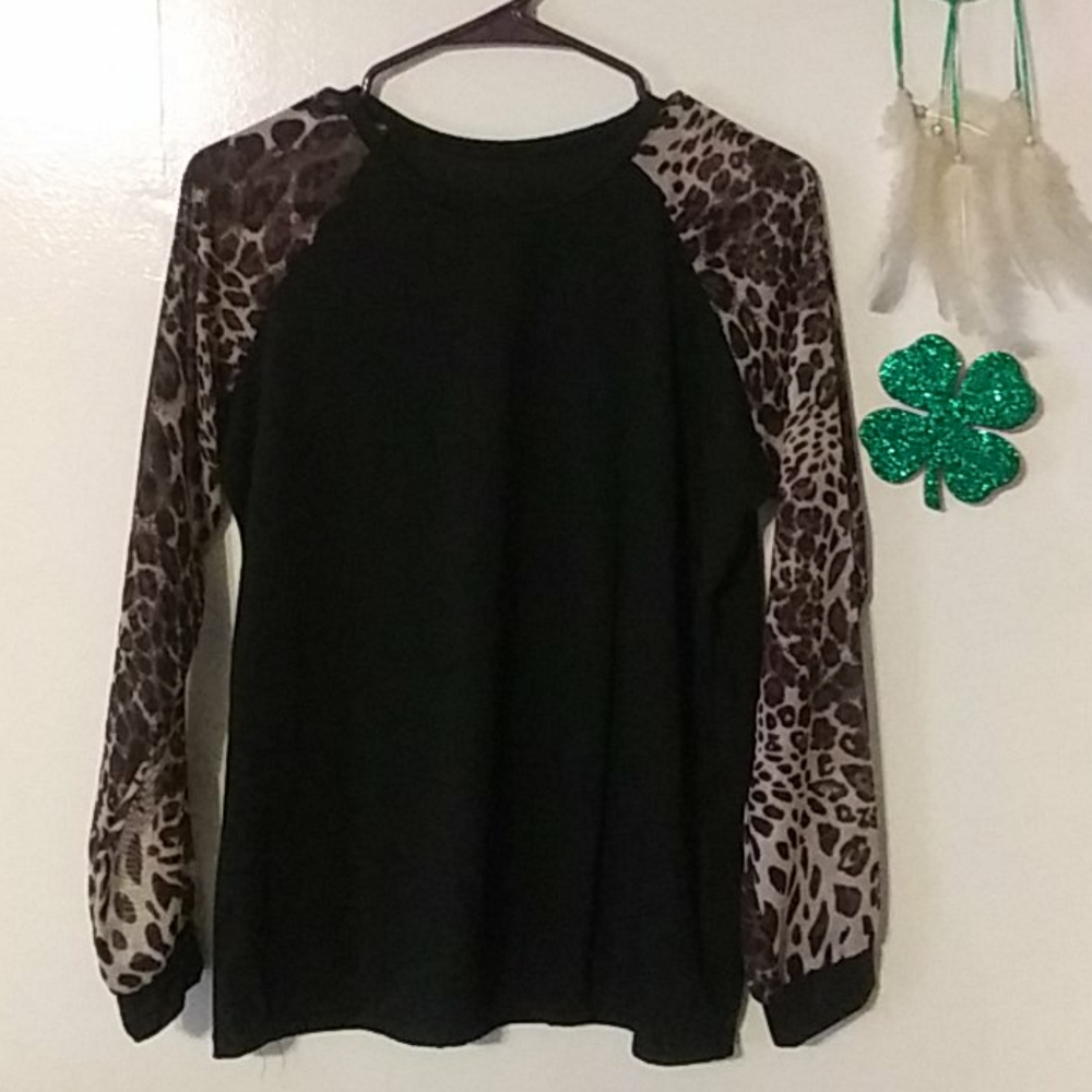 🎉Long sleeved top🎉